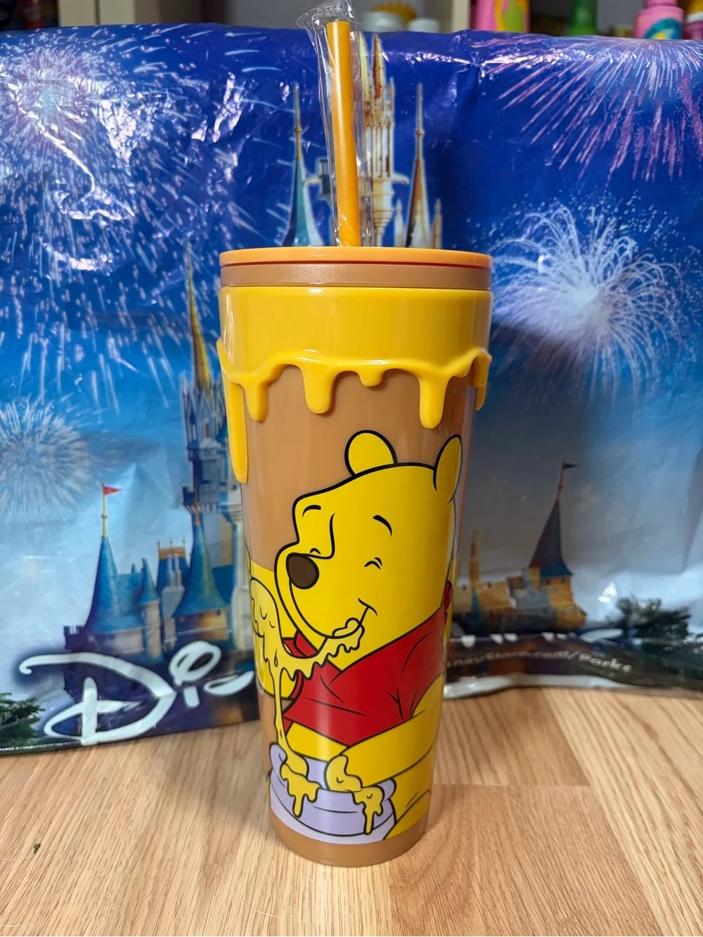 Disney Winnie the Pooh Hunny Drip Cup with Straw - 24 oz. New